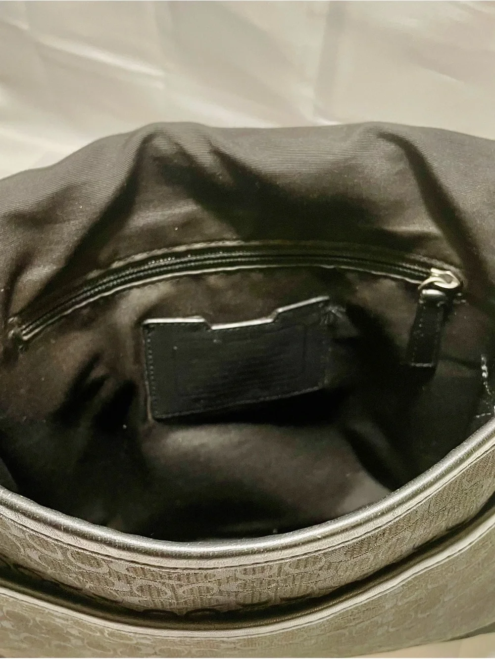 COACH Heritage Signature Jacquard Messenger Bag (Style F70699), EUC 💟
